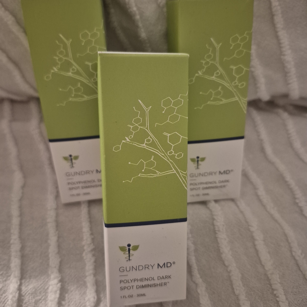 Polyphenol Dark Spot Diminisher - Green